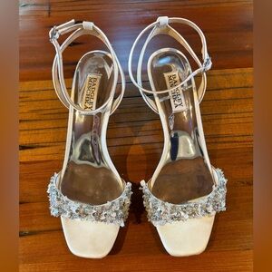 Badgley Mischka Women's Telissa Heeled Sandal, size 8 soft white